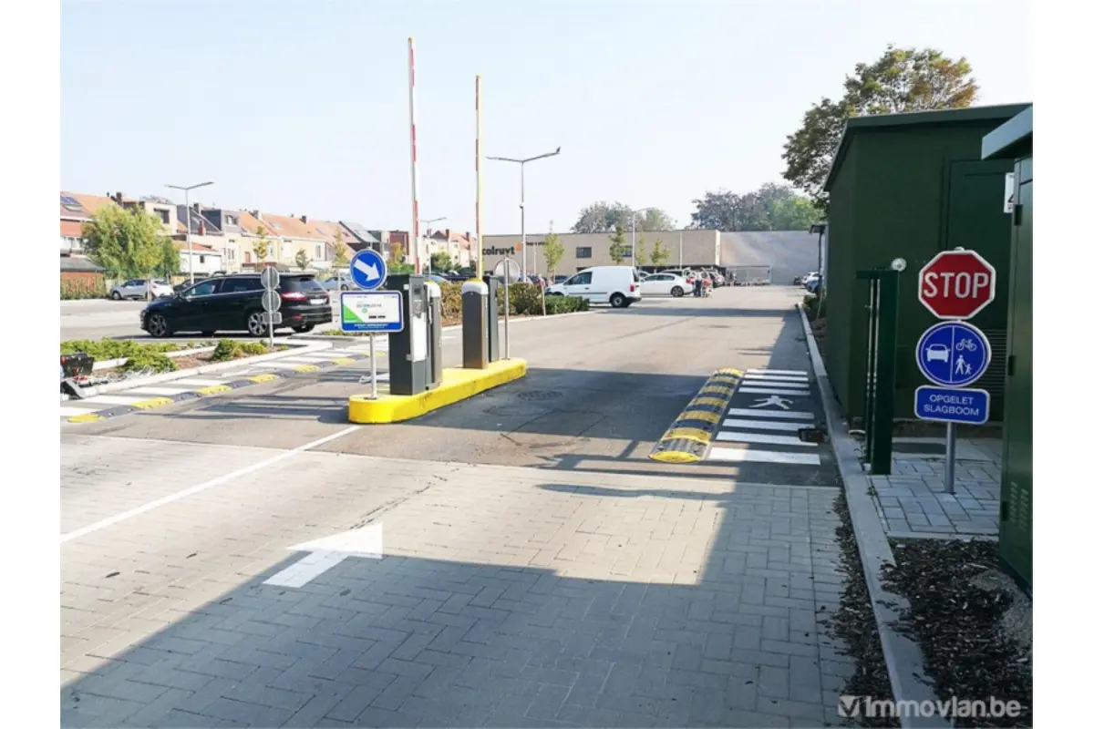 Parking te  huur in Kessel-Lo 3010 25.00€  slaapkamers m² - Zoekertje 666674