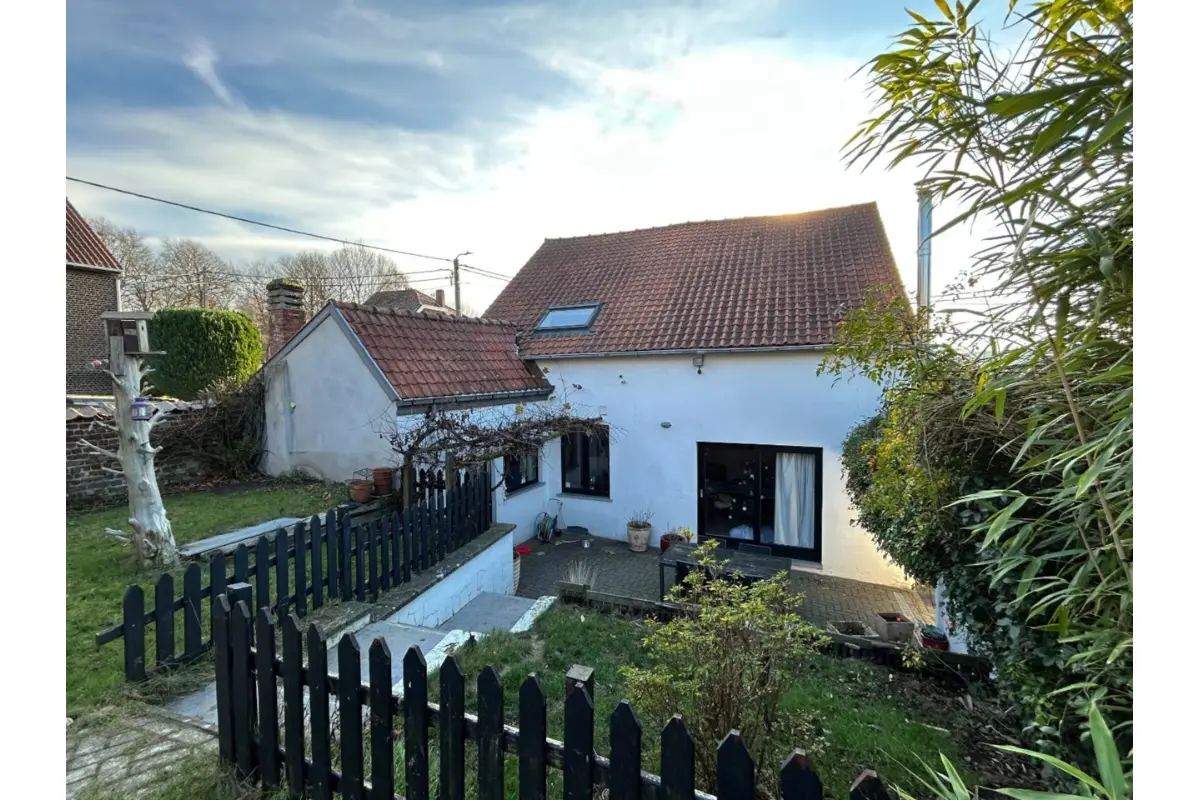 Maison à vendre à Dworp 1653 445000.00€ 3 chambres 140.00m² - Annonce 668211