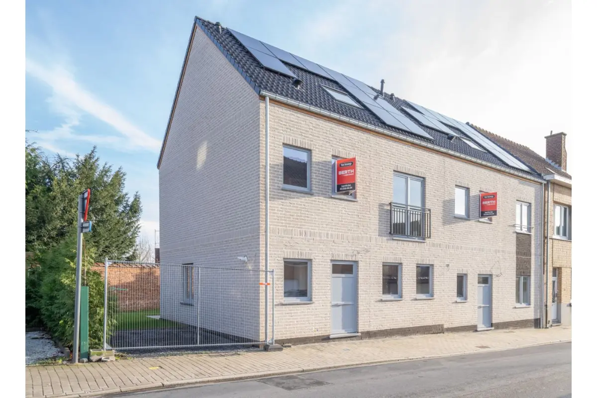 Huis te  koop in Hal 1500 420000.00€ 4 slaapkamers 171.00m² - Zoekertje 669043