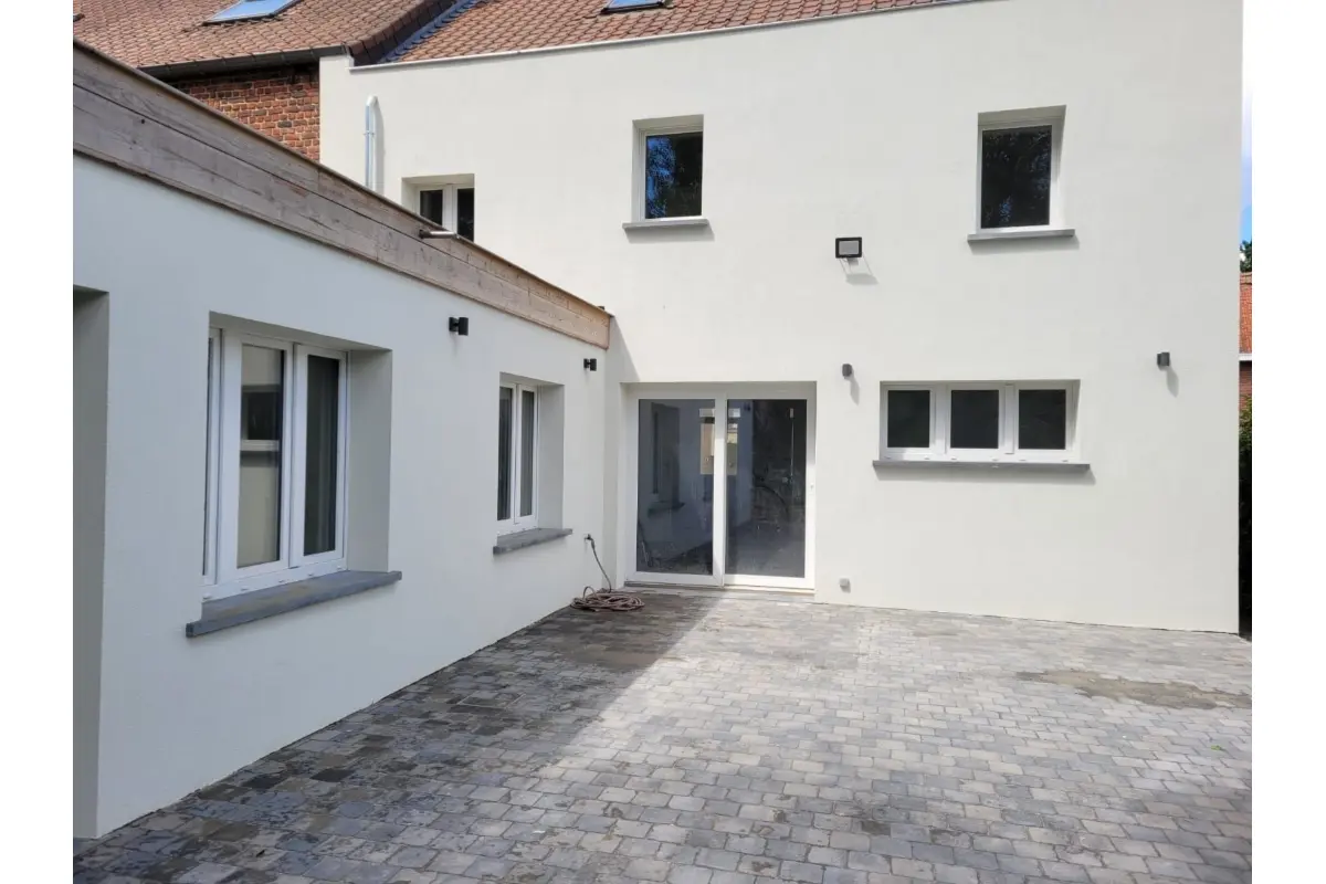 Huis te  huur in Rixensart 1330 1800.00€ 4 slaapkamers 140.00m² - Zoekertje 669065