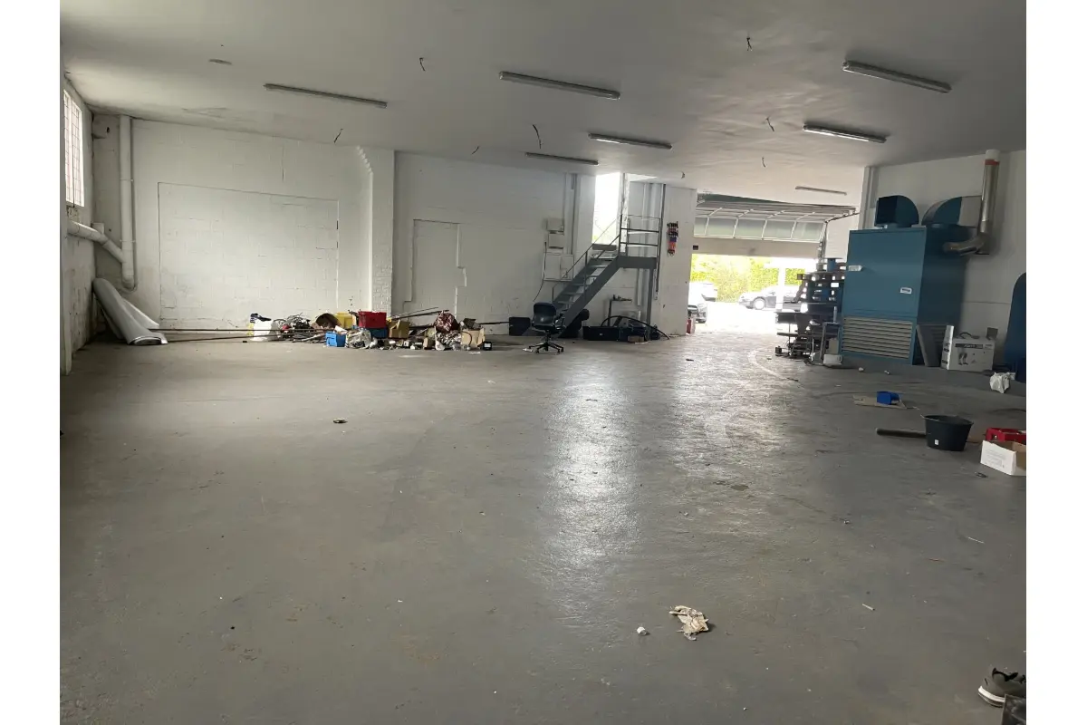 Handelszaak te  huur in Graven 1390 2570.00€  slaapkamers 447.00m² - Zoekertje 670113