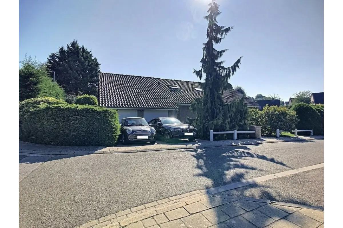 Maison à louer à Waterloo 1410 2300.00€ 4 chambres 215.00m² - Annonce 671115