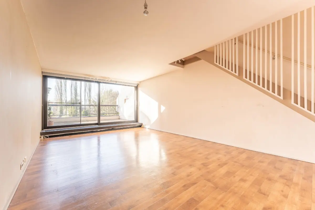 Duplex te  koop in Waterloo 1410 445000.00€ 3 slaapkamers 120.00m² - Zoekertje 670850