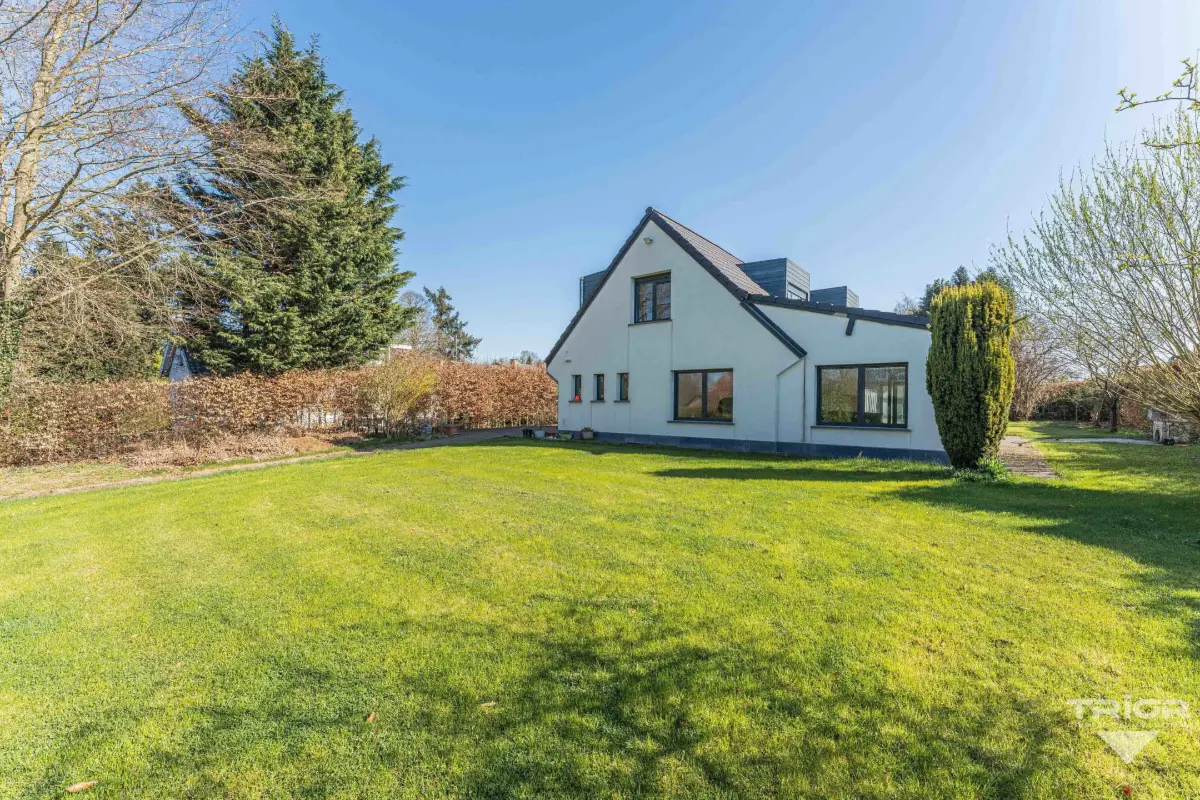 Villa te  koop in Waterloo 1410 795000.00€ 4 slaapkamers 200.00m² - Zoekertje 670849