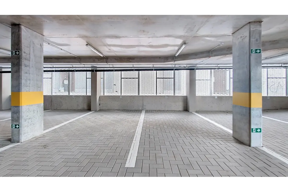 Parking / garage à vendre à Braine-l'Alleud 1420 26000.00€  chambres m² - Annonce 669587