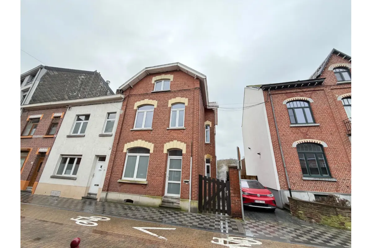 Maison à  à Ottignies 1340 1650.00€ 4 chambres 150.00m² - Annonce 669566