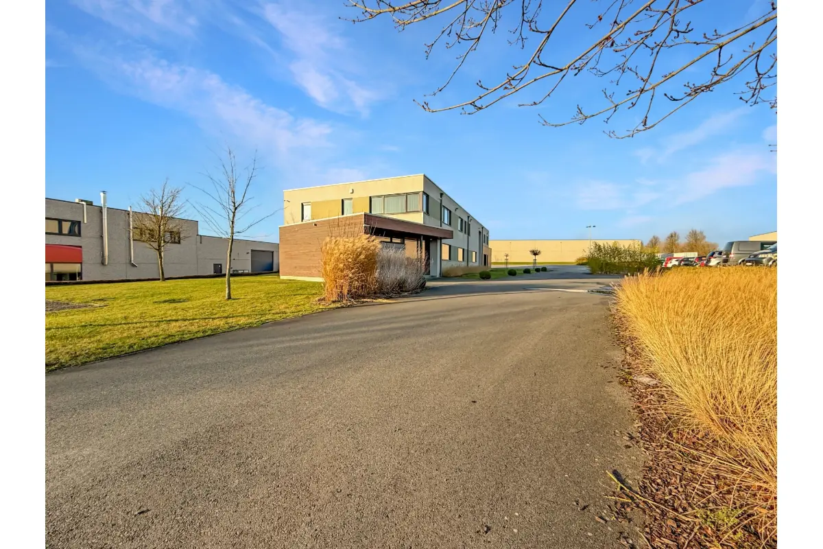 Commerce à  à Sorinnes 5503 1400000.00€  chambres 650.00m² - Annonce 712479