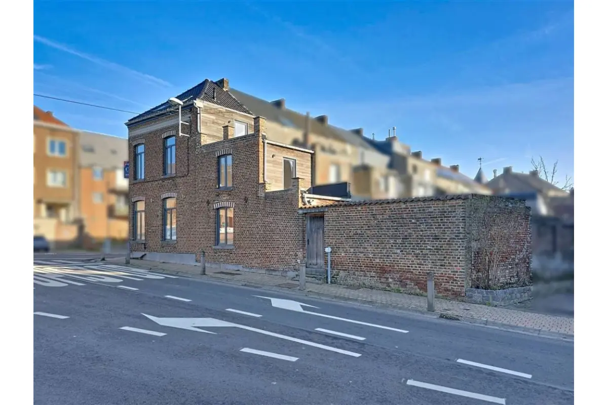 Huis te  koop in Geldenaken 1370 235000.00€ 3 slaapkamers 100.00m² - Zoekertje 669310