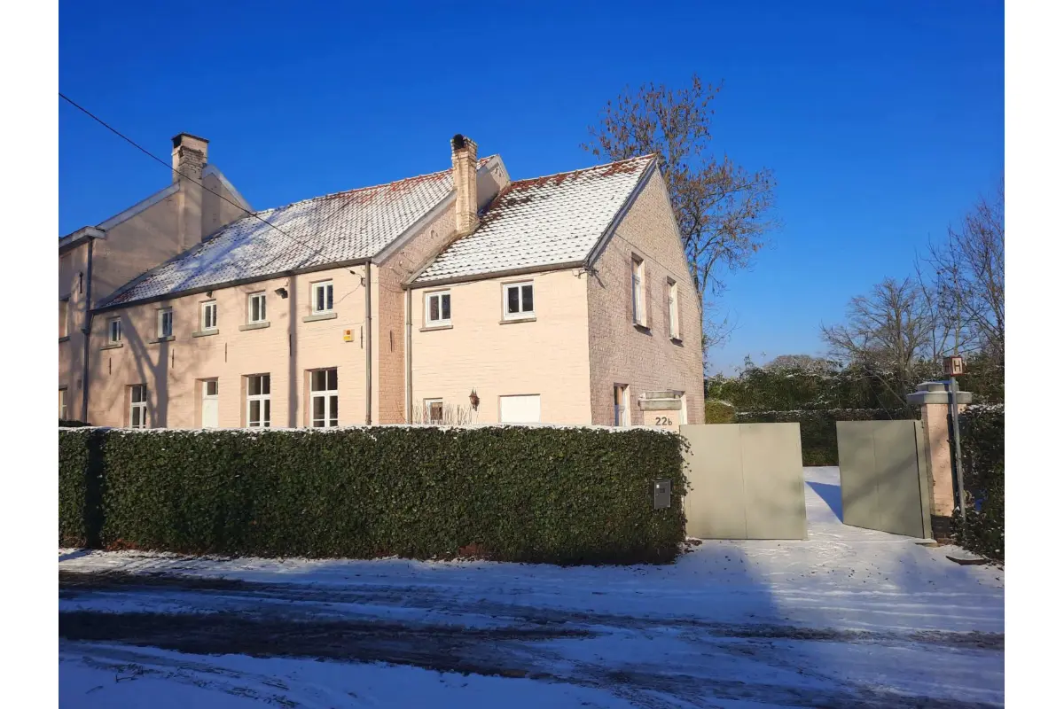 Huis te  huur in Terhulpen 1310 2000.00€ 3 slaapkamers 198.00m² - Zoekertje 672227