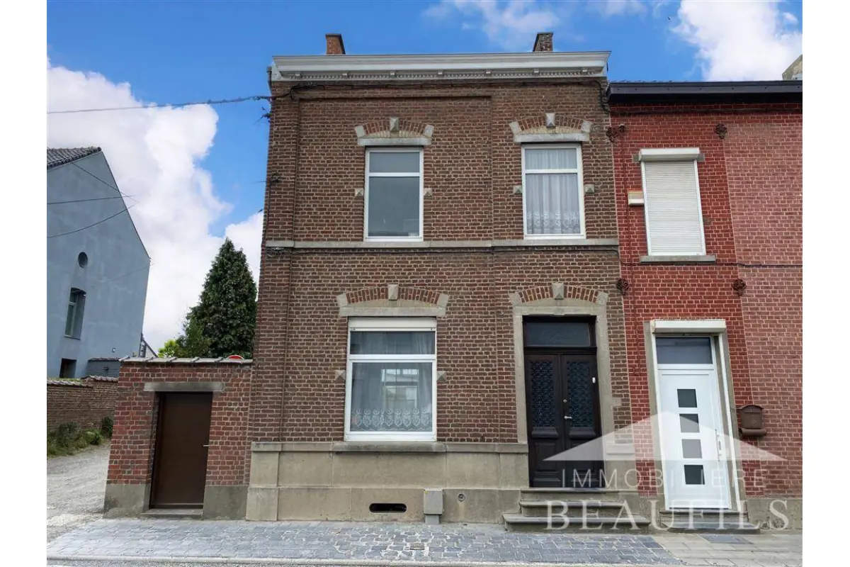 Huis te  in Pont-à-Celles 6230 950.00€ 3 slaapkamers 145.00m² - Zoekertje 672074