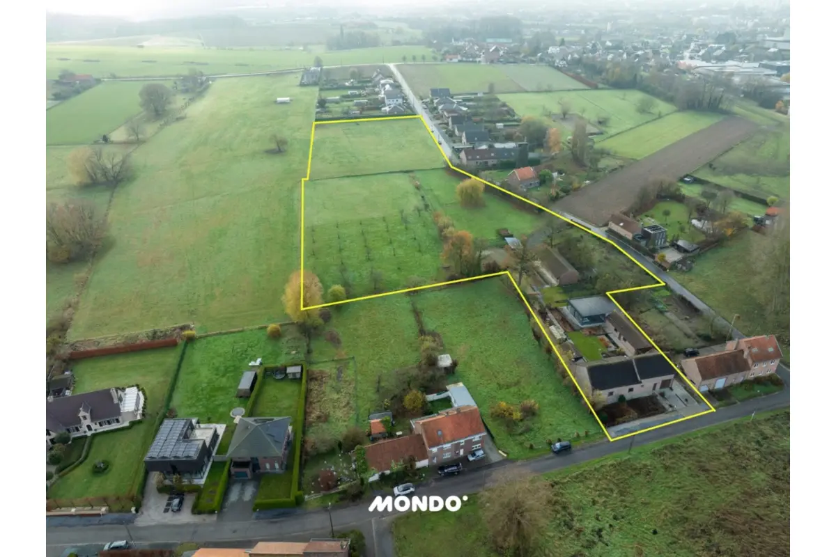 Bungalow te  koop in Wemmel 1780 0.00€ 4 slaapkamers 571.00m² - Zoekertje 671560