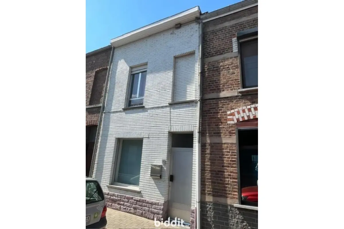 Huis te  koop in Tienen 3300 80000.00€ 2 slaapkamers m² - Zoekertje 672166