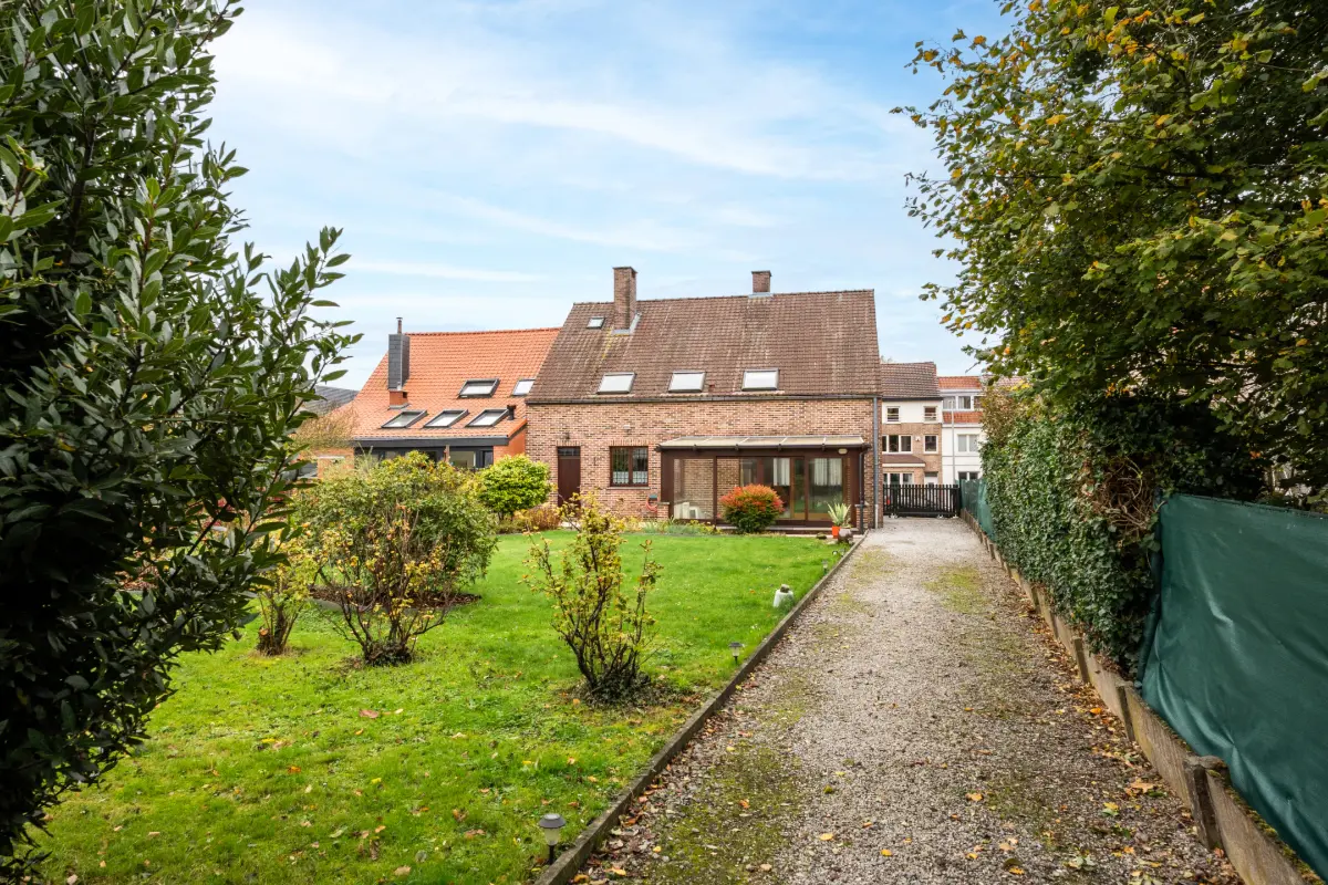 Huis te  koop in Waterloo 1410 725000.00€ 5 slaapkamers 298.00m² - Zoekertje 672794