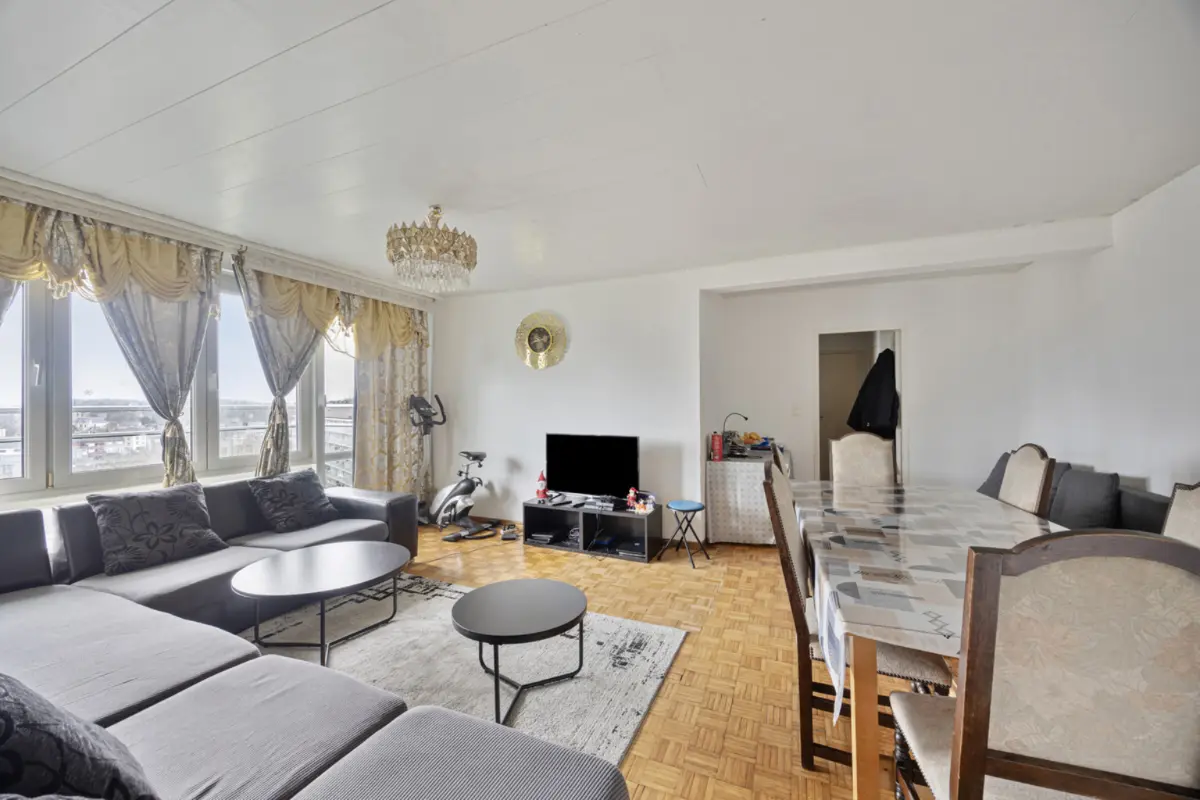 Appartement te  koop in Zellik 1731 179000.00€ 2 slaapkamers 75.00m² - Zoekertje 672831