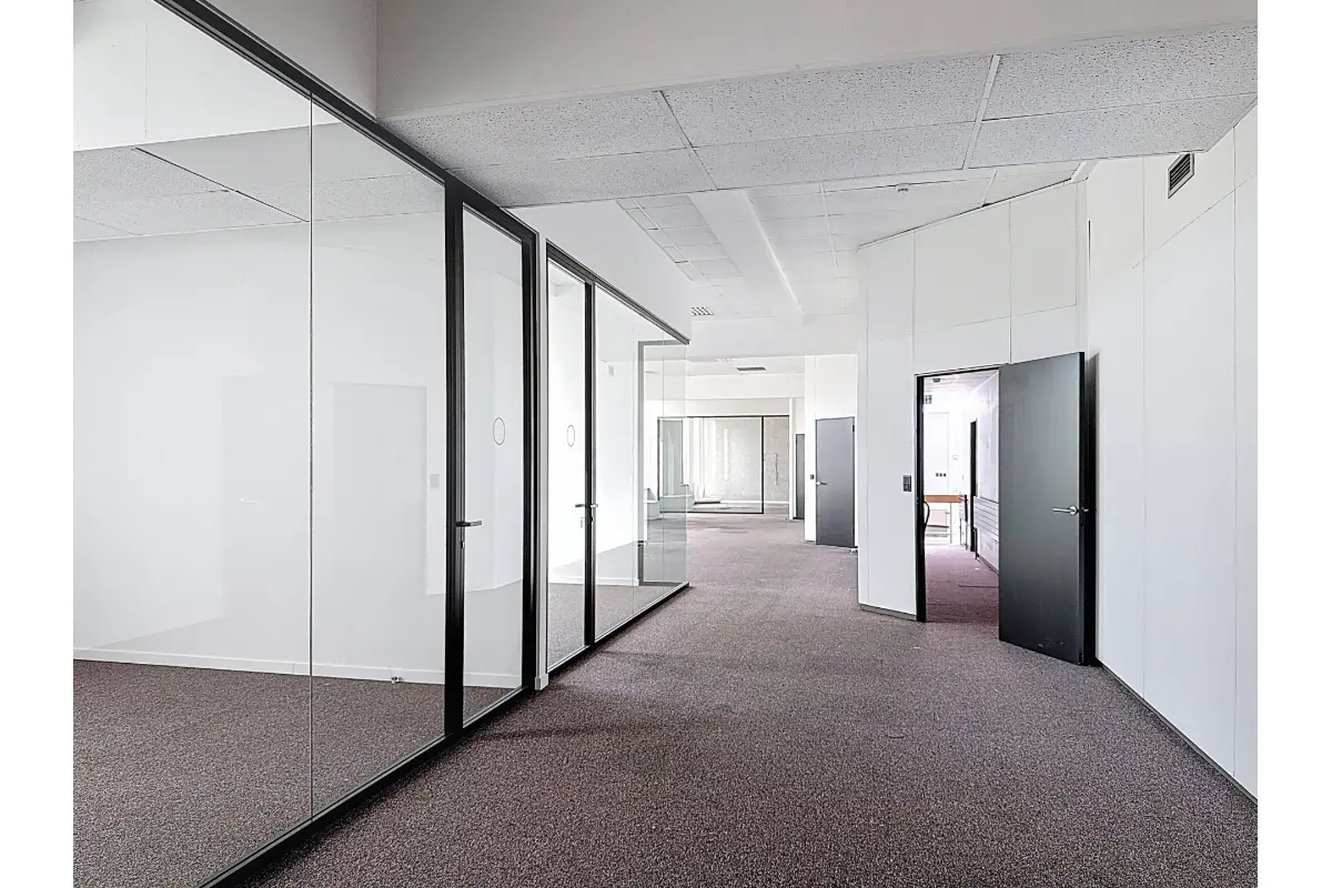 Commerce à louer à Vilvorde 1800 3000.00€  chambres 563.00m² - Annonce 672389