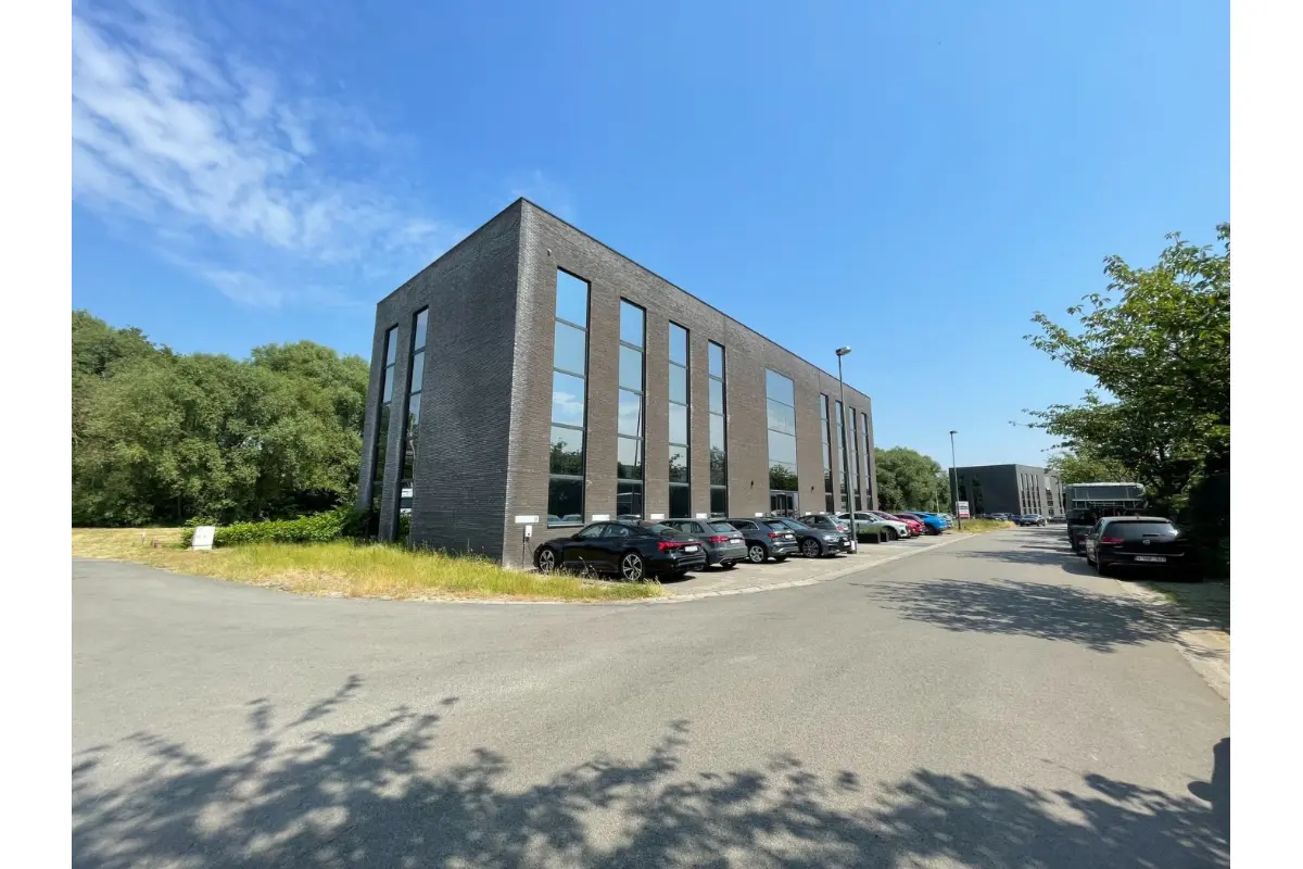 Handelszaak te  koop in Grimbergen 1850 725000.00€  slaapkamers 412.00m² - Zoekertje 672486