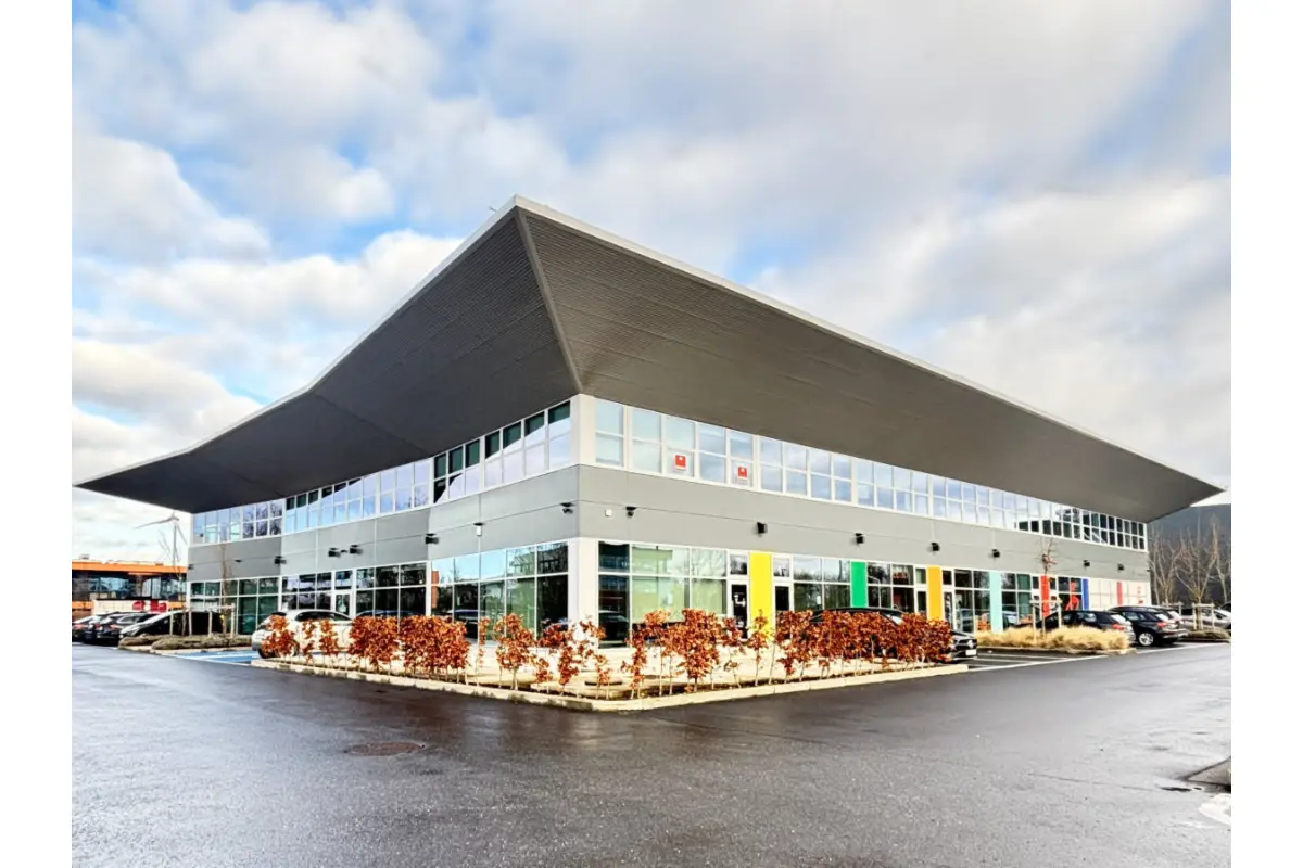 Commerce à louer à Nivelles 1400 750.00€  chambres m² - Annonce 673102