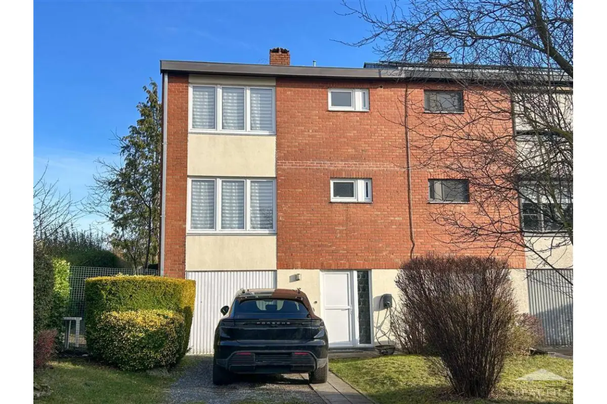 Maison à louer à Nivelles 1400 1200.00€ 3 chambres 130.00m² - Annonce 672655