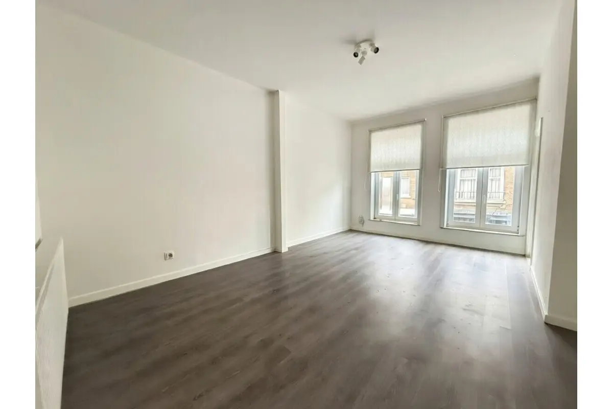 Appartement à louer à Nivelles 1400 750.00€ 1 chambres 50.00m² - Annonce 674171