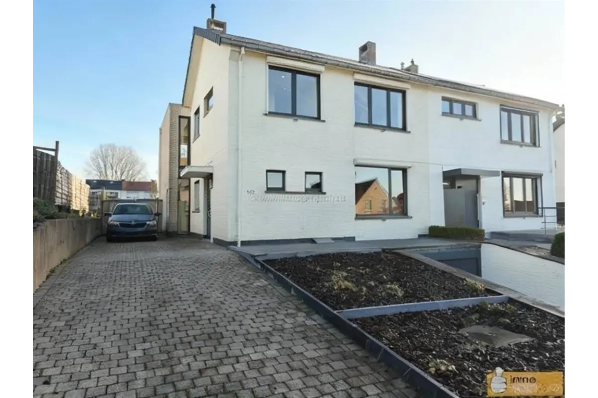 Maison à vendre à Bodeghem-Saint-Martin 1700 479000.00€ 4 chambres 182.25m² - Annonce 674247