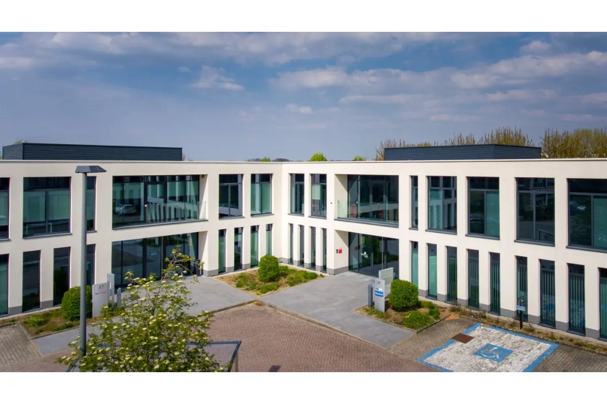 Commerce à louer à Zaventem 1930 2800.00€  chambres 240.00m² - Annonce 673562