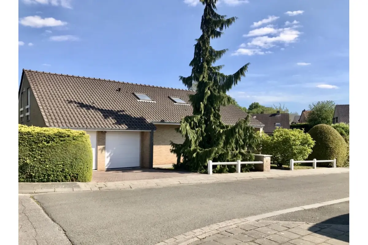 Maison à louer à Waterloo 1410 2300.00€ 4 chambres 215.00m² - Annonce 673755