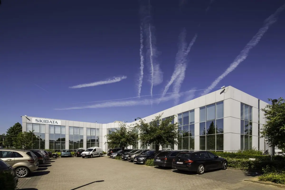 Commerce à louer à Zaventem 1930 13175.00€  chambres 1054.00m² - Annonce 673564