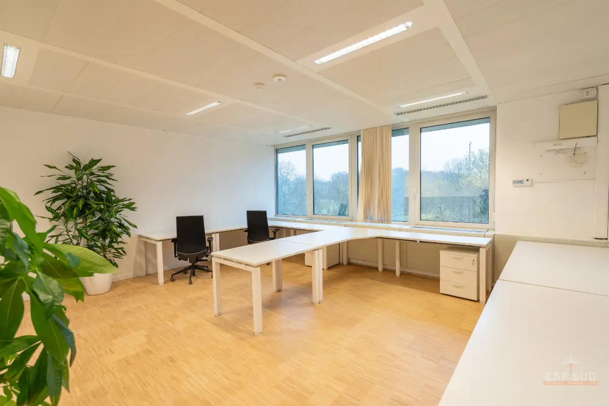 Commerce à  à Waterloo 1410 450.00€  chambres 30.00m² - Annonce 674329