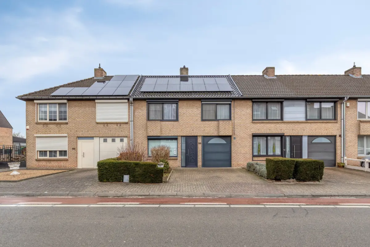 Huis te  koop in Sint-Pieters-Leeuw 1600 435000.00€ 3 slaapkamers 129.79m² - Zoekertje 673880