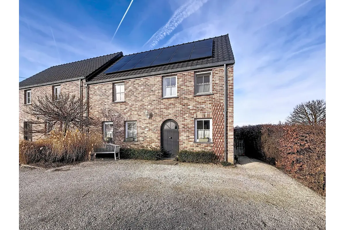 Huis te  koop in Geldenaken 1370 400000.00€ 3 slaapkamers 132.00m² - Zoekertje 674698