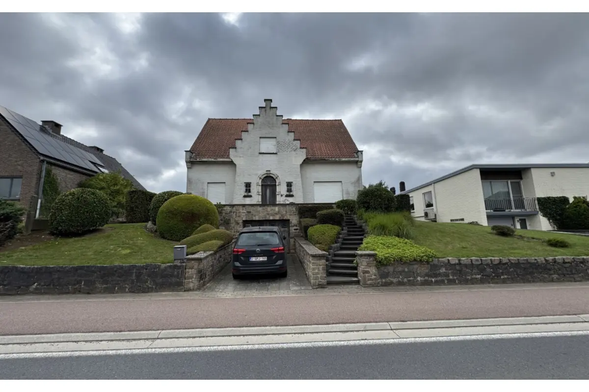 Huis te  koop in Sint-Pieters-Leeuw 1600 399000.00€ 5 slaapkamers 150.00m² - Zoekertje 674732