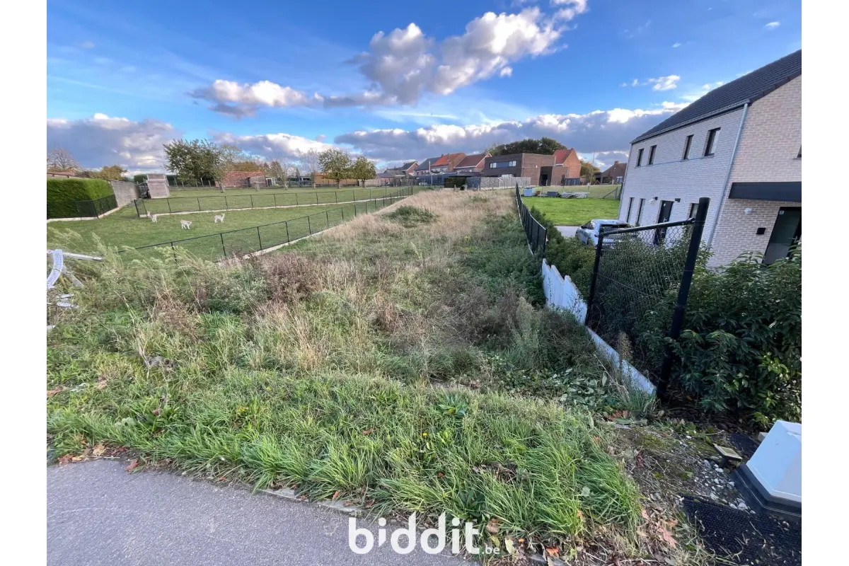 Terrain à vendre à Oetingen 1755 110000.00€  chambres m² - Annonce 675405