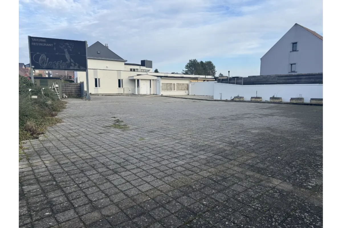 Commerce à vendre à Lennik 1750 850000.00€ 0 chambres m² - Annonce 676454