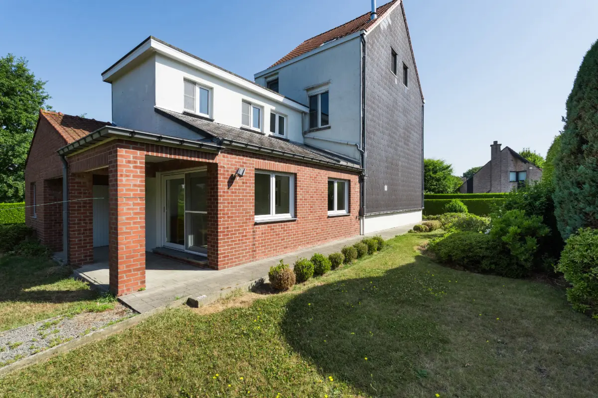 Huis te  koop in Wezembeek-Oppem 1970 650000.00€ 4 slaapkamers 185.00m² - Zoekertje 676512