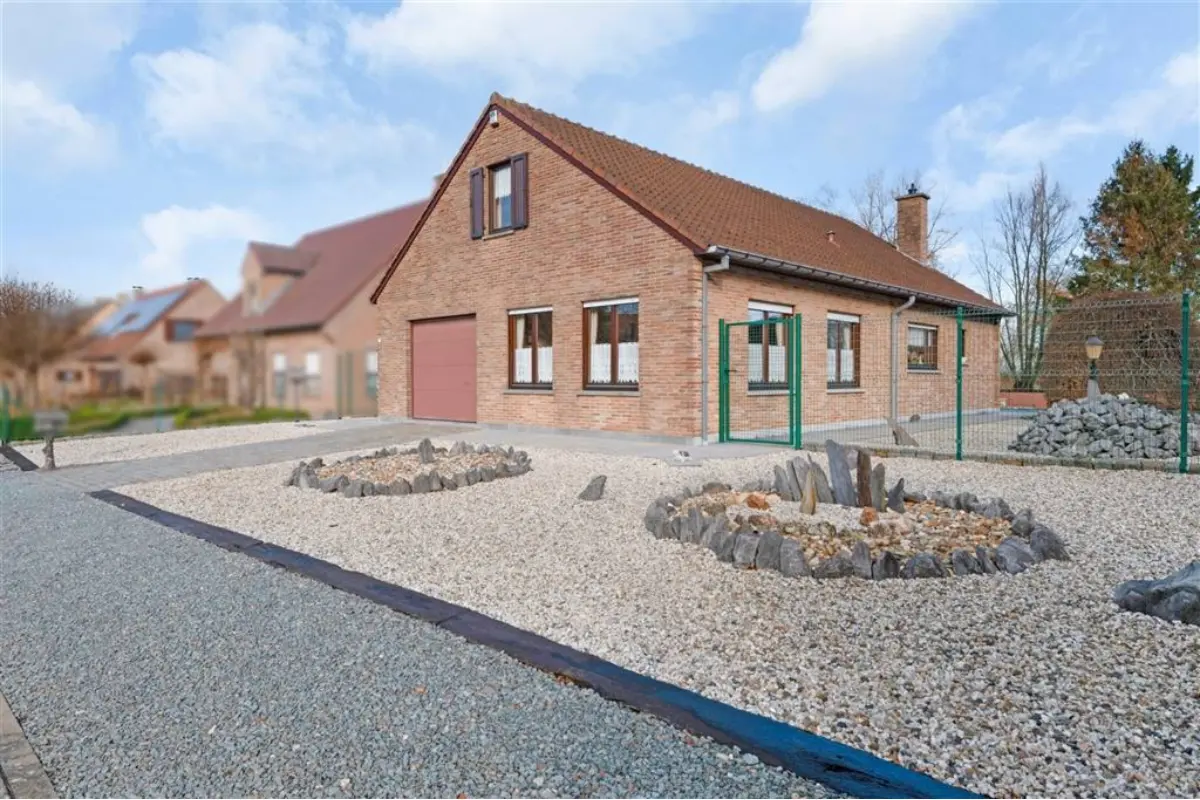 Huis te  koop in Tollembeek 1570 325000.00€ 2 slaapkamers 110.00m² - Zoekertje 676487