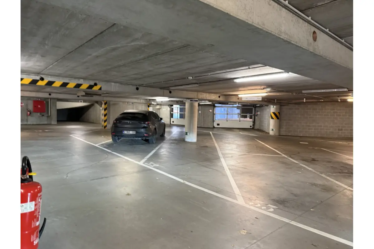 Parking te  koop in Louvain-la-Neuve 1348 17500.00€  slaapkamers m² - Zoekertje 676573