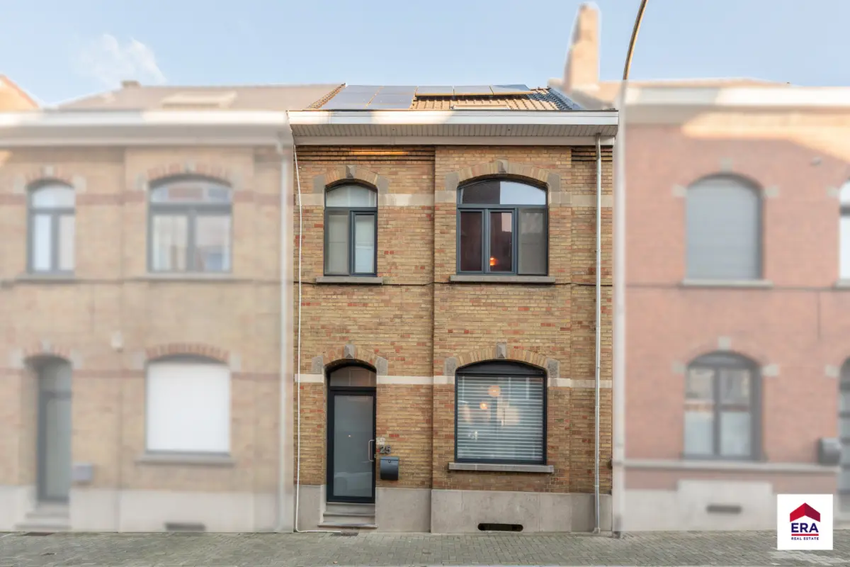 Huis te  koop in Hal 1500 470000.00€ 4 slaapkamers m² - Zoekertje 676597