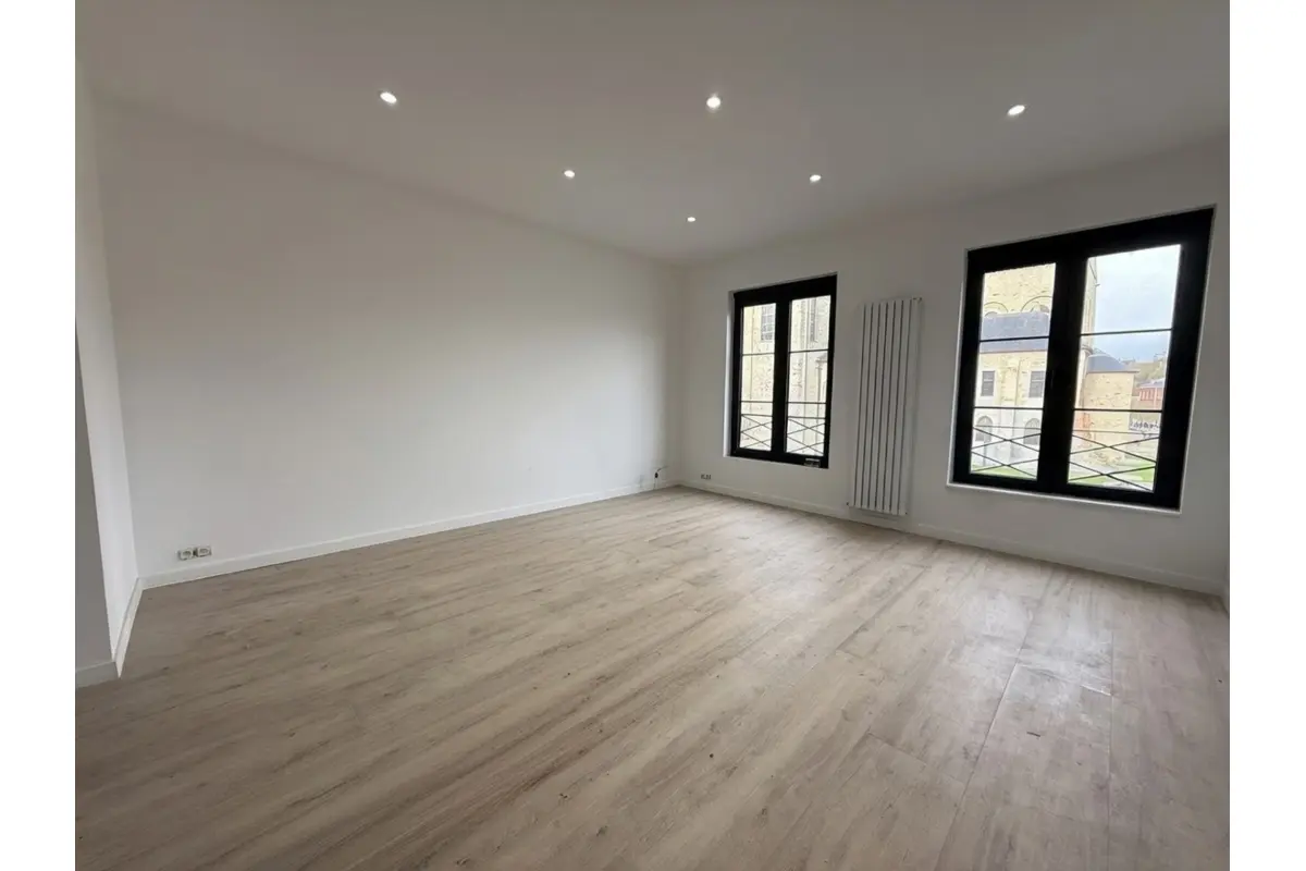 Appartement à  à Nivelles 1400 1350.00€ 3 chambres m² - Annonce 677380