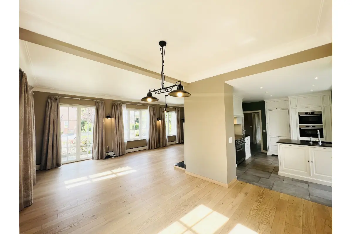 Villa te  huur in Kraainem 1950 3500.00€ 5 slaapkamers 290.00m² - Zoekertje 677483