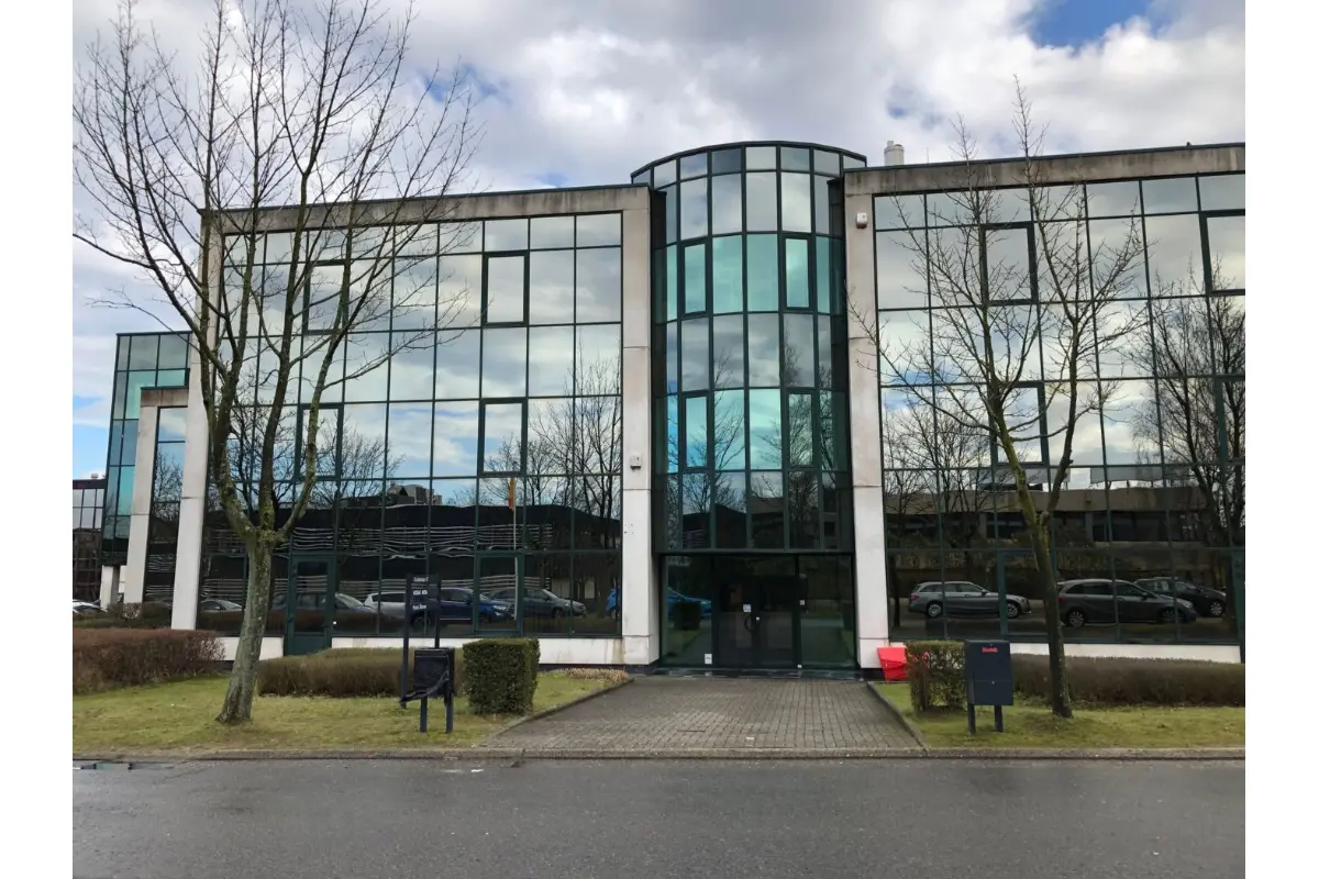 Commerce à louer à Zaventem 1930 1375.00€  chambres m² - Annonce 677702