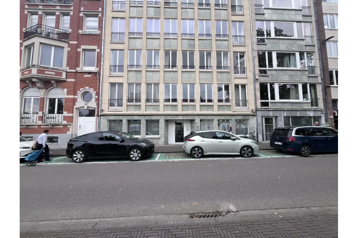 Commerce à vendre à Louvain 3000 750000.00€  chambres 280.00m² - Annonce 677867