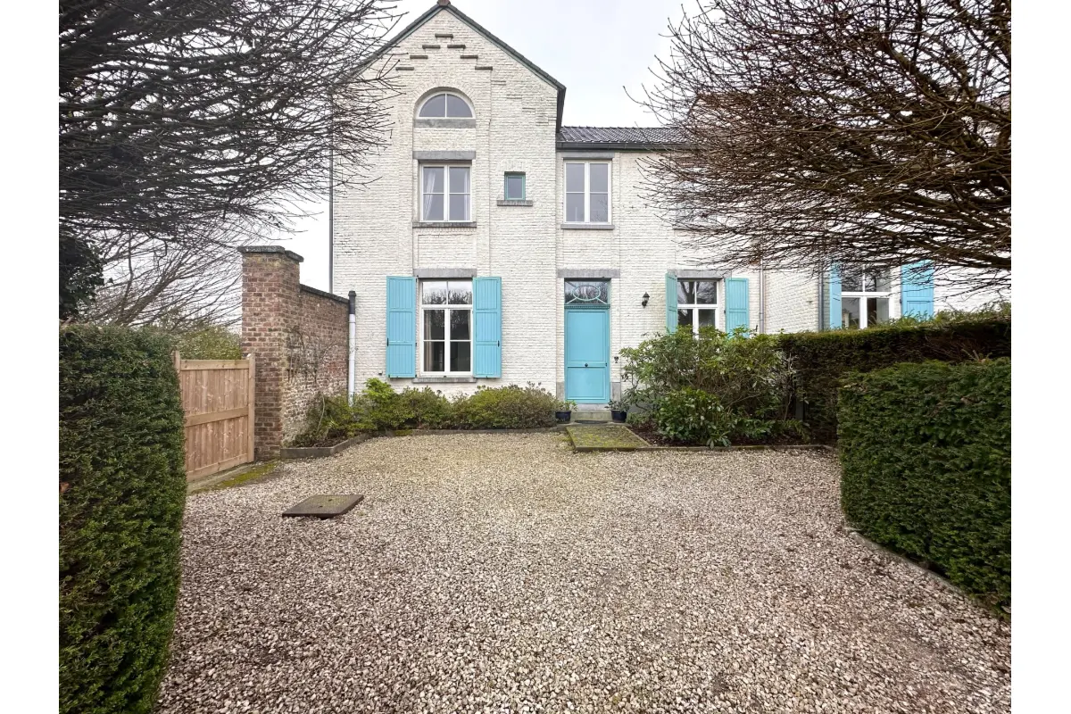 Huis te  huur in Lasne 1380 2300.00€ 3 slaapkamers 185.00m² - Zoekertje 677806