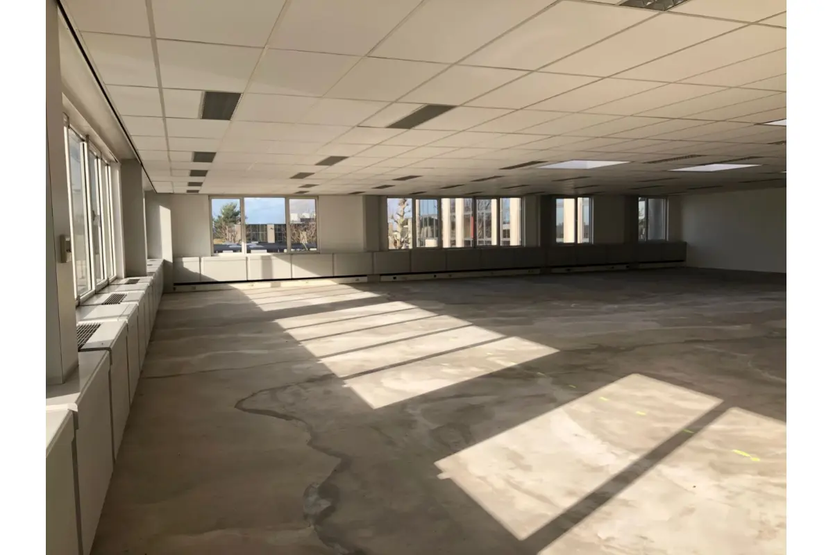 Commerce à louer à Zaventem 1930 1250.00€  chambres 300.00m² - Annonce 677715