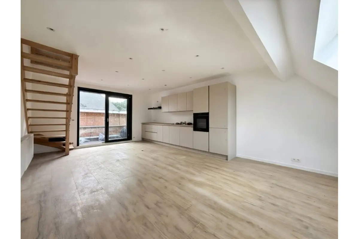 Appartement te  huur in Nijvel 1400 1300.00€ 2 slaapkamers 115.00m² - Zoekertje 678922