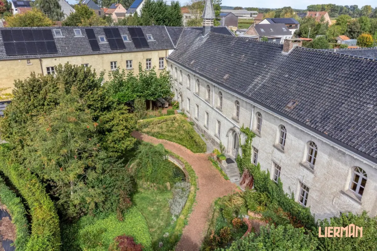 Maison à vendre à Biévène 1547 1395000.00€ 6 chambres 1200.00m² - Annonce 678744