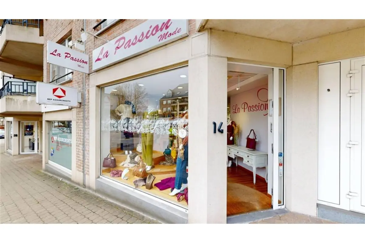 Commerce à  à Ottignies 1340 1250.00€  chambres m² - Annonce 679596