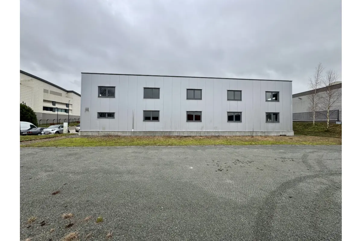 Handelszaak te  huur in Waver 1300 5000.00€ 0 slaapkamers 625.00m² - Zoekertje 681510