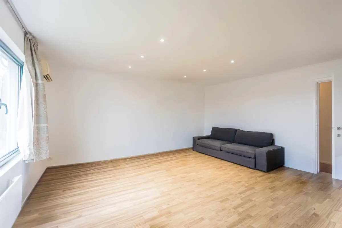 Handelszaak te  huur in Waver 1300 600.00€  slaapkamers 40.00m² - Zoekertje 684774