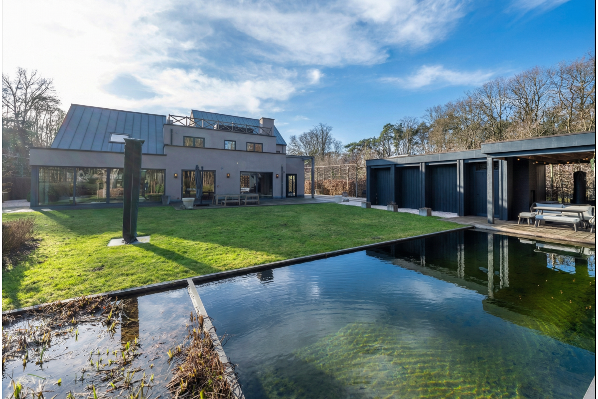 Huis te  koop in Keerbergen 3140 1575000.00€ 6 slaapkamers 437.00m² - Zoekertje 685527