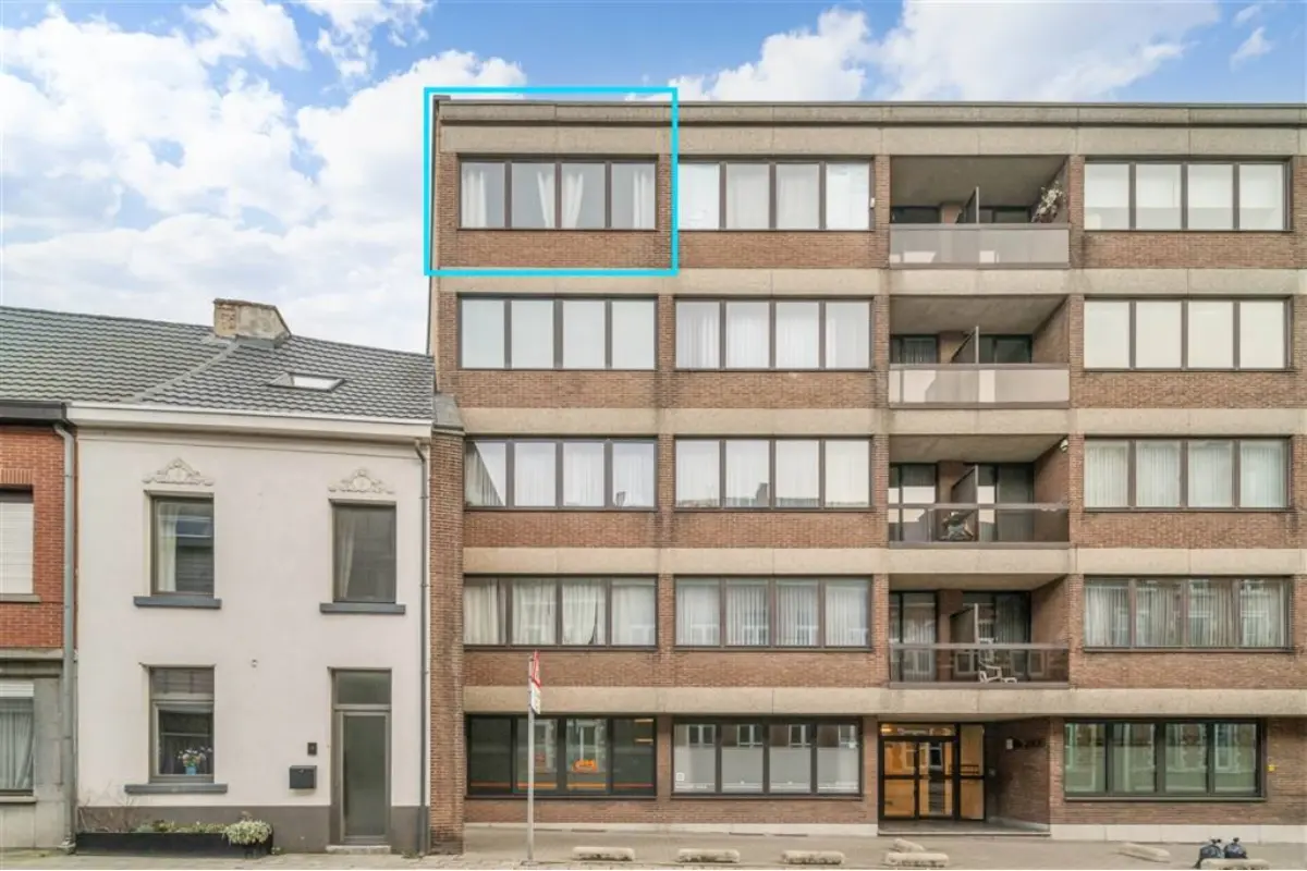 Appartement te  koop in Tienen 3300 242000.00€ 2 slaapkamers 101.00m² - Zoekertje 687085